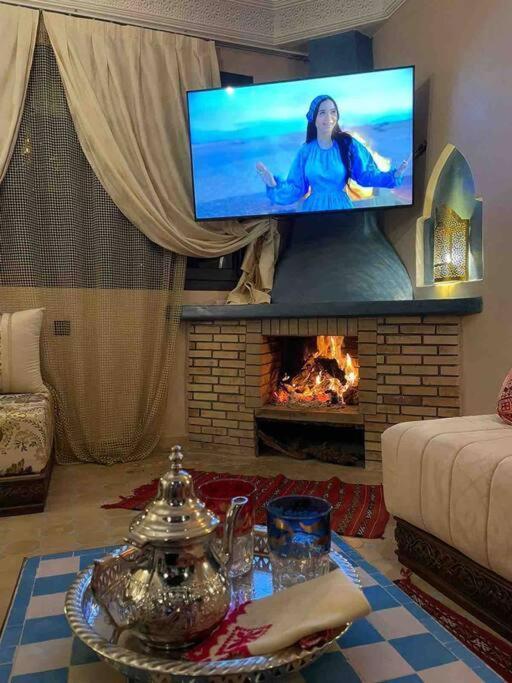 Riad Timskrine Timeskrine Bagian luar foto