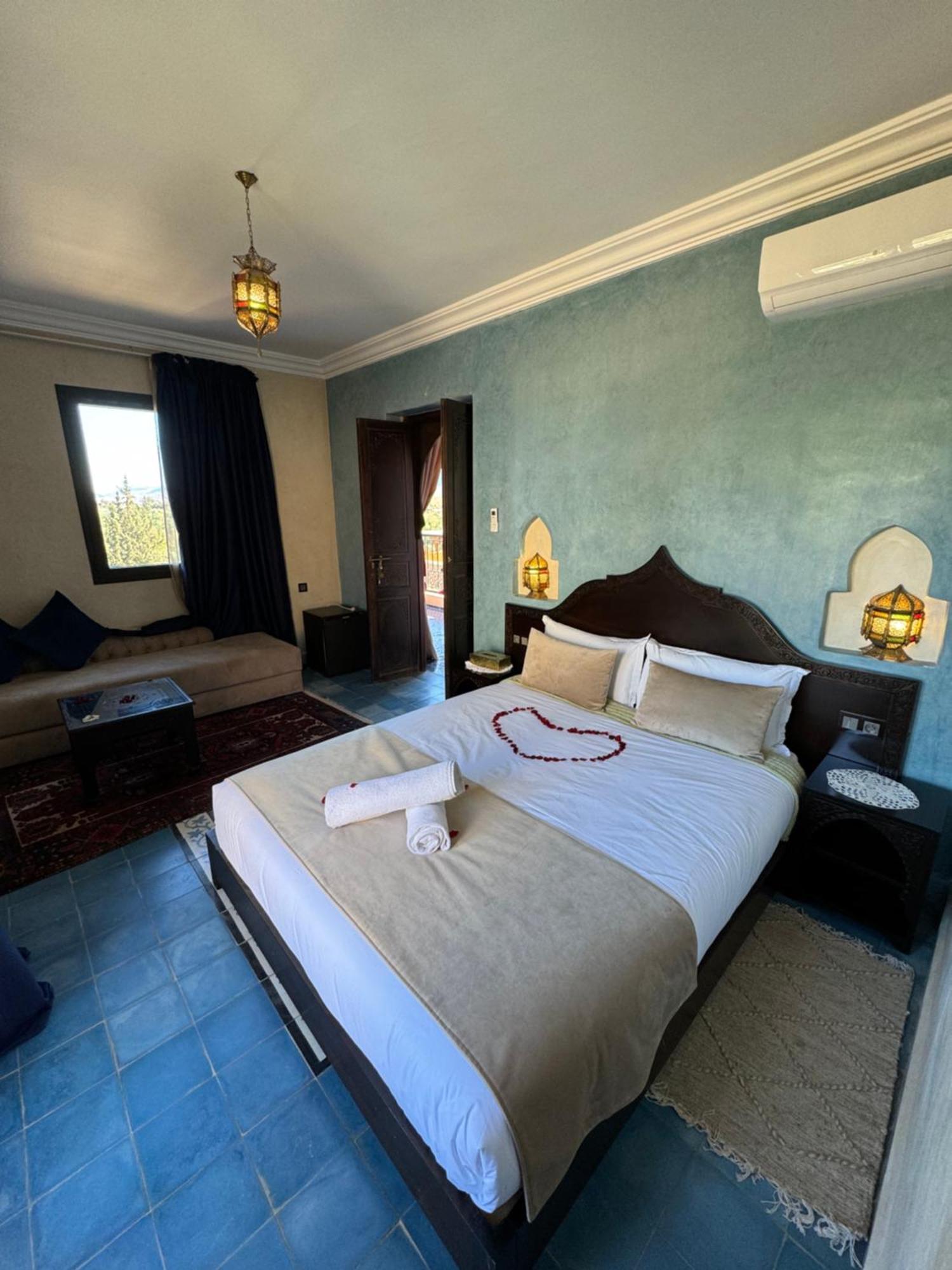 Riad Timskrine Timeskrine Bagian luar foto